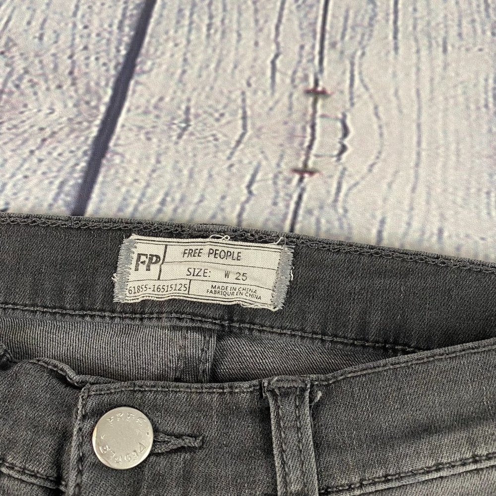 Free People Reagan Button Front Skinny Jeans - Picture 5 of 7